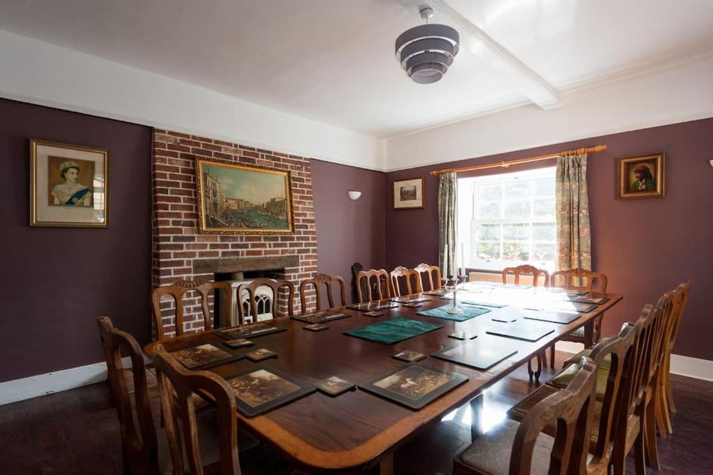 Firs Sleeps 15 Stunning Country House With Hot Tub Sudbourne Eksteriør billede