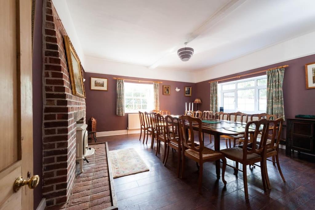 Firs Sleeps 15 Stunning Country House With Hot Tub Sudbourne Eksteriør billede