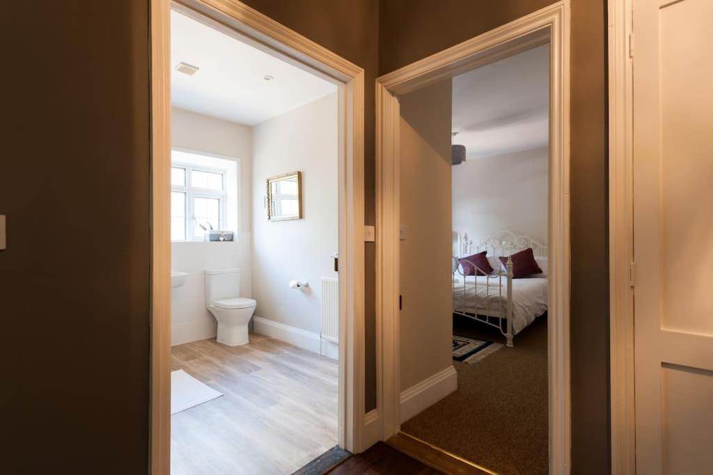Firs Sleeps 15 Stunning Country House With Hot Tub Sudbourne Eksteriør billede
