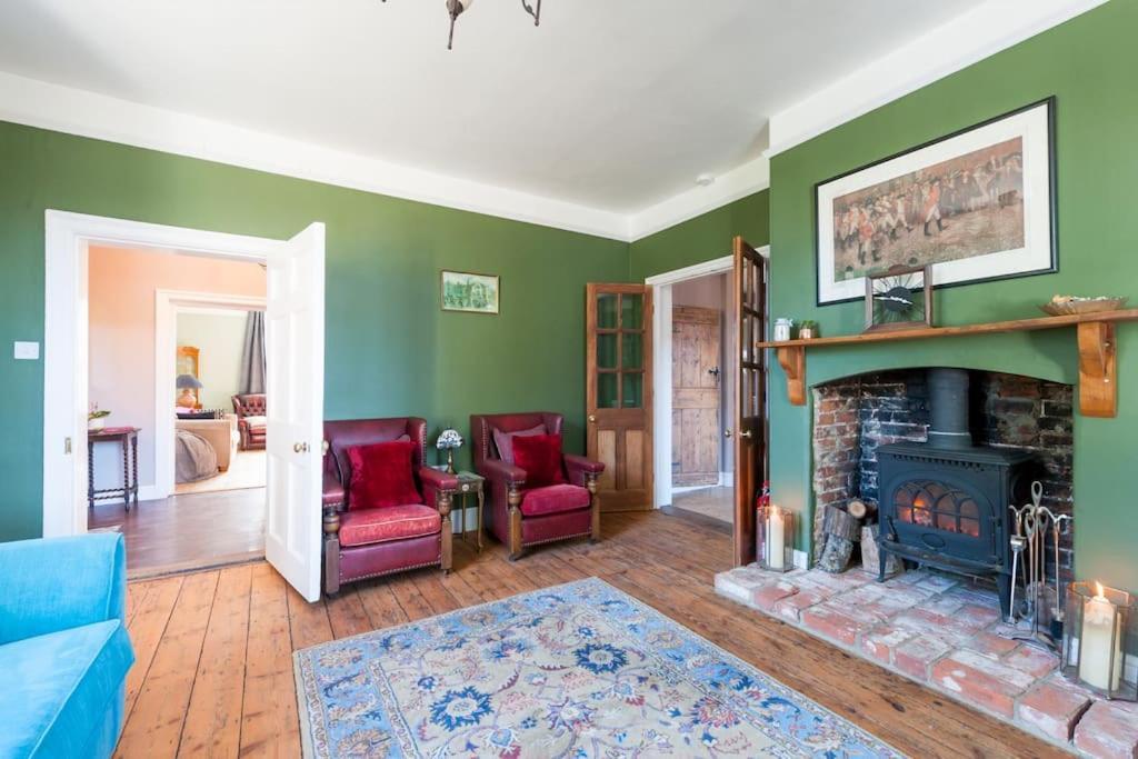 Firs Sleeps 15 Stunning Country House With Hot Tub Sudbourne Eksteriør billede