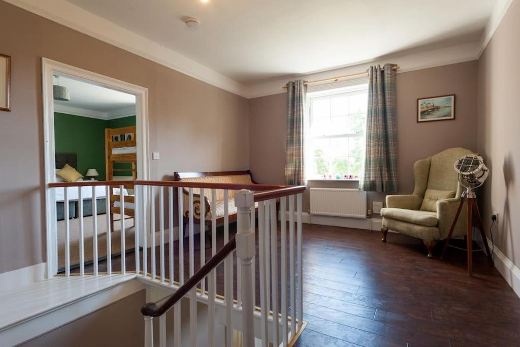 Firs Sleeps 15 Stunning Country House With Hot Tub Sudbourne Eksteriør billede
