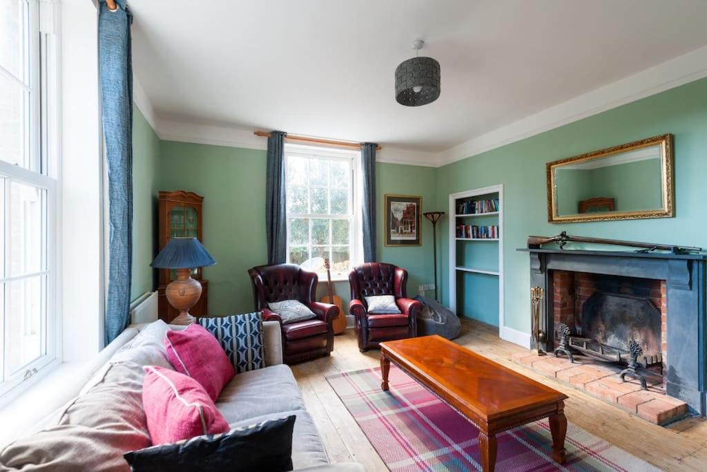 Firs Sleeps 15 Stunning Country House With Hot Tub Sudbourne Eksteriør billede