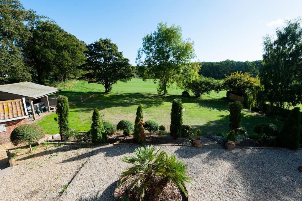 Firs Sleeps 15 Stunning Country House With Hot Tub Sudbourne Eksteriør billede